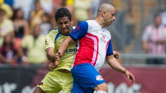 Chivas gana el clasico de leyendas al America por 2 a 1